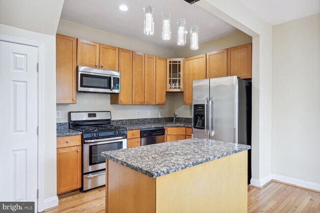 Building Photo - 4528 4th St NW