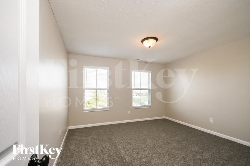 Building Photo - 5509 W Woods Edge Dr
