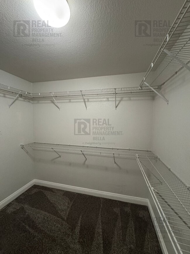 Building Photo - 23694 Canyon Heights Dr