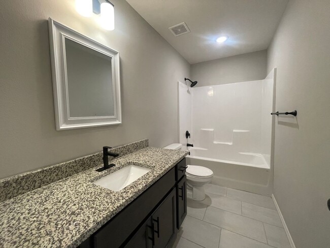 Building Photo - Make this  beautiful modern home yours!!