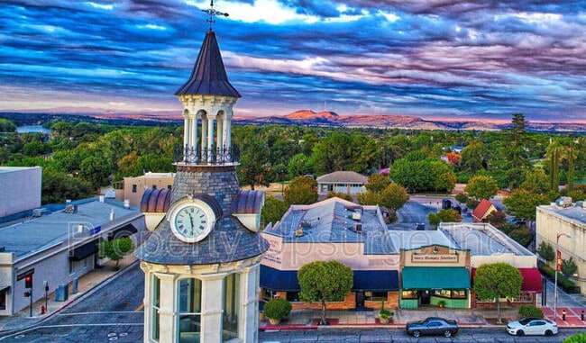 Building Photo - 1245 Grant St