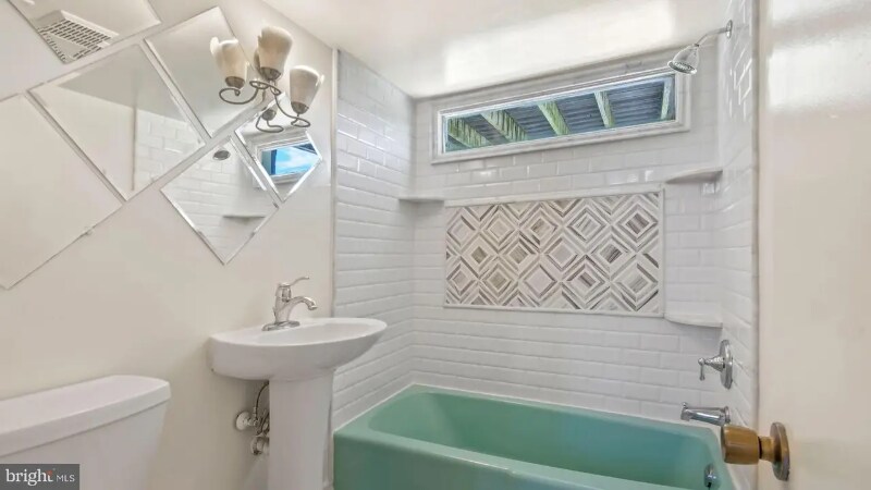 Building Photo - 4223 Lees Corner Rd