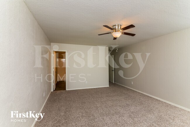 Building Photo - 7930 Brazoria Park