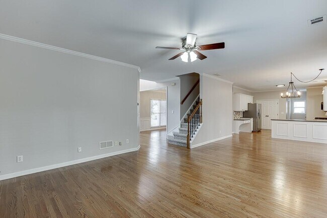 Building Photo - 1795 Lake Heights Cir
