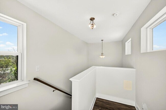 Building Photo - 1013 S Taylor Ct