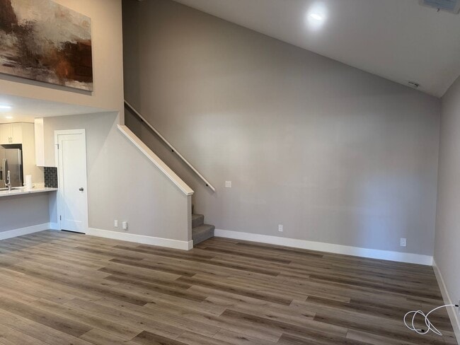 Building Photo - Beautiful 2 bed, 2 baths Summerplace townhome with community pool