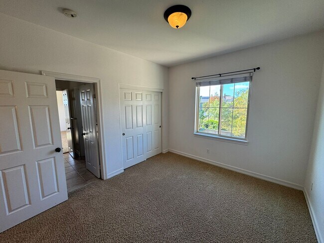 Building Photo - Gorgeous La Costa Executive Home – 5 Bed /...