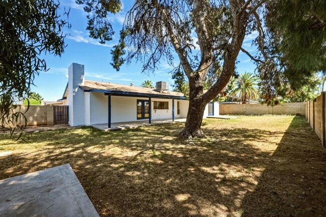 Building Photo - 5229 E Winchcomb Dr