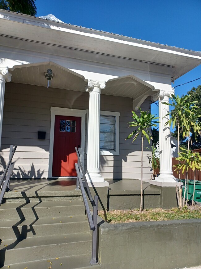 Building Photo - 2508 N Avenida Republica de Cuba