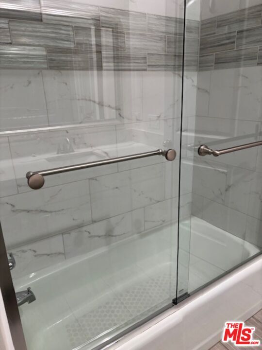 Building Photo - 1337 Avenida de Cortez