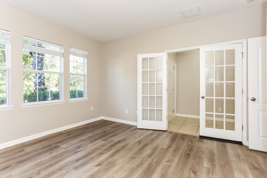 Building Photo - 15928 Baxter Creek Dr