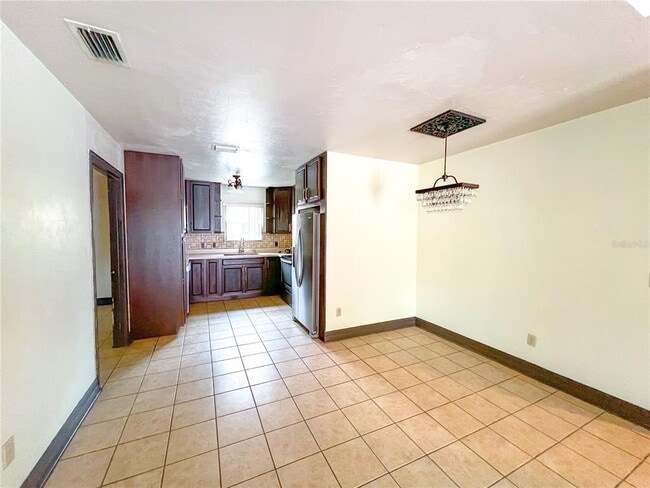 Building Photo - 4112 NW 16th Dr