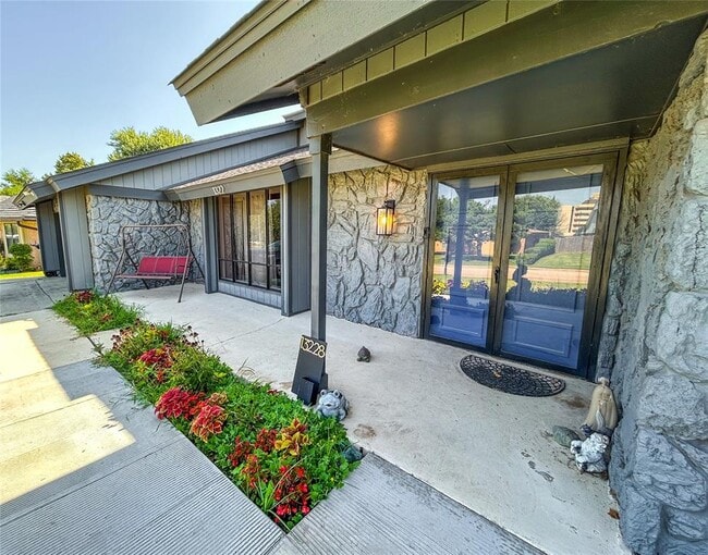 Building Photo - 13228 Green Valley Dr