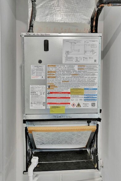 Building Photo - 501 Seafarer Cir