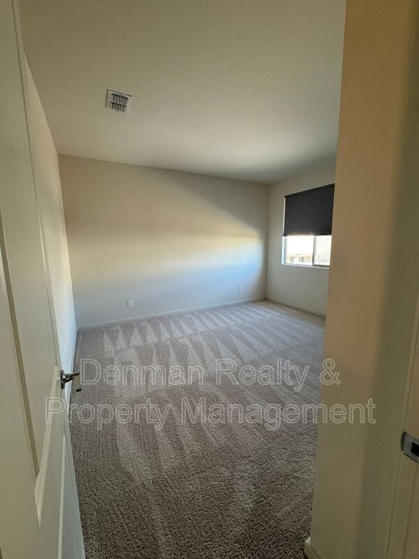 Building Photo - 3540 E Tina Dr