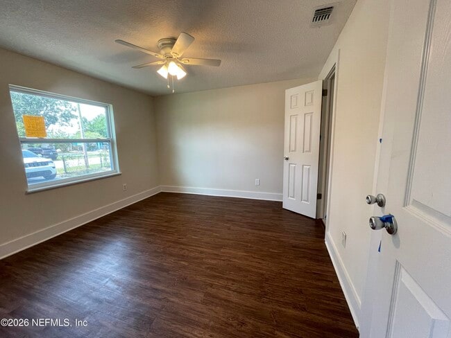 Building Photo - 10867 Bahia Dr