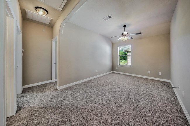 Building Photo - 703 Audra Ln