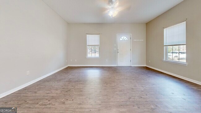 Building Photo - 122 Grove Hill Ave