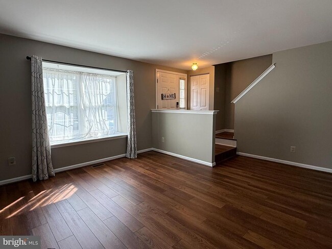 Building Photo - 81 Louis James Ct