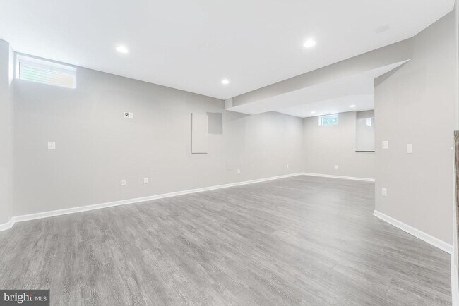 Building Photo - 20152 Boxwood Pl