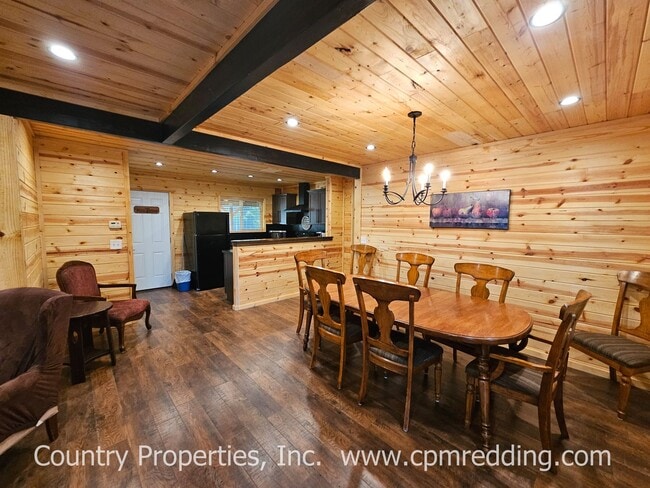 Building Photo - Country Living with 4 Bedrooms plus an Off...