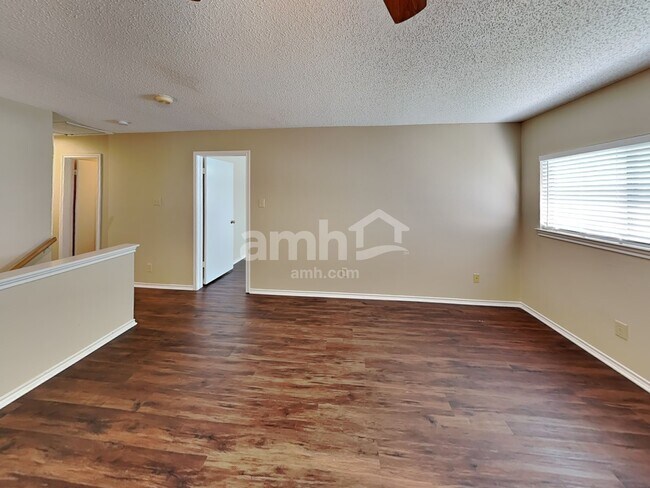 Building Photo - 9815 Criswell Crk