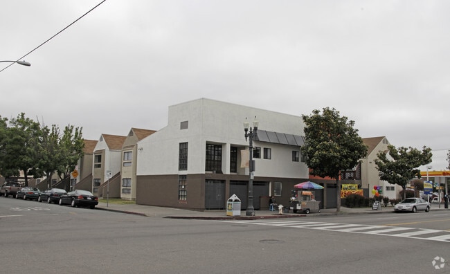 Fruitvale Villas - 3700 International Boulevard