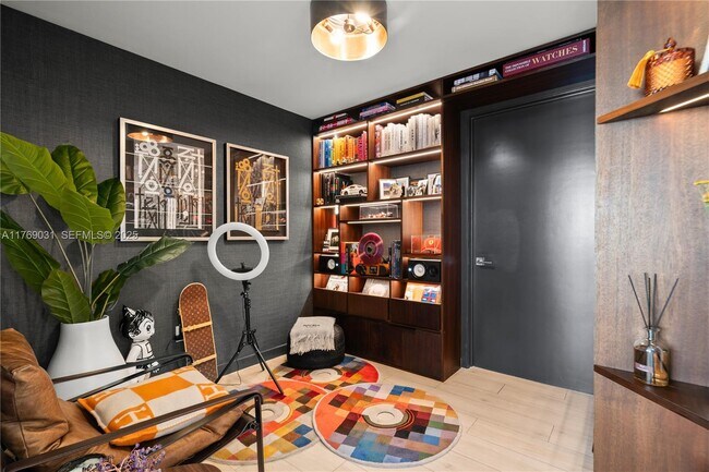 Building Photo - 488 NE 18th St