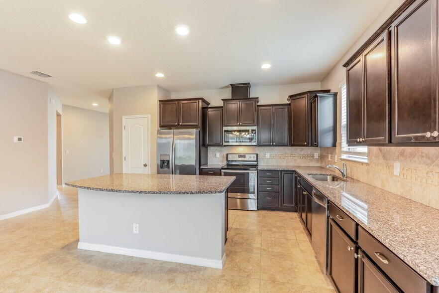 Building Photo - 1629 Cabbage Key Dr