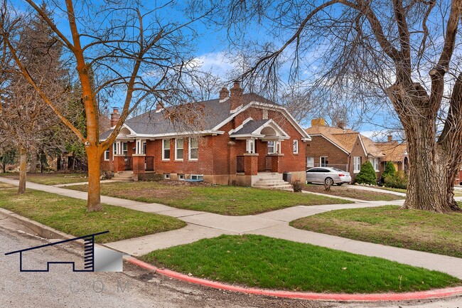 Primary Photo - Polk Duplex