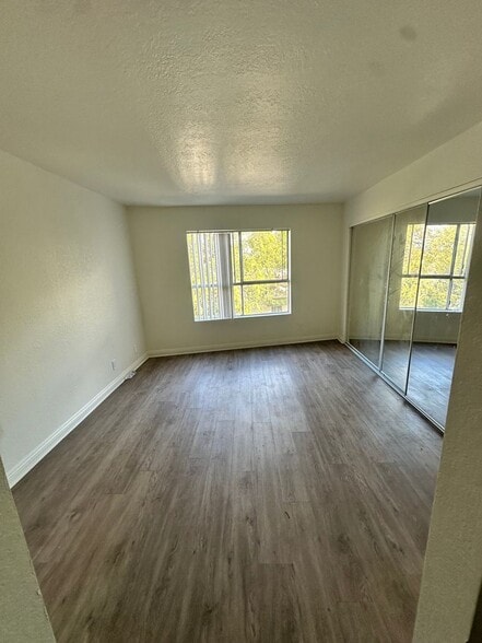 Interior Photo - MPK - The Premier on Moorpark