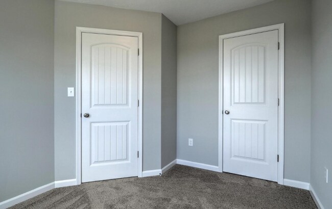 Building Photo - Dallastown Schools! Beautiful 3 Bedroom, 2.3 Bath Townhome!