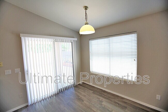 Building Photo - 8023 W Melinda Ln