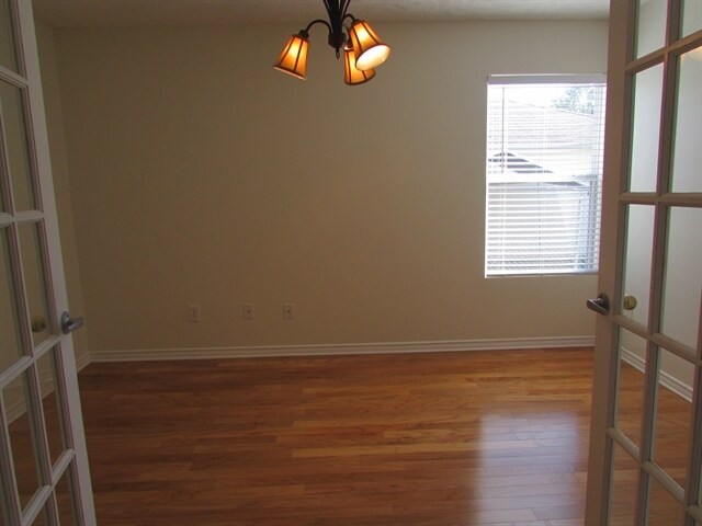 Building Photo - 2651 Sutherland Dr