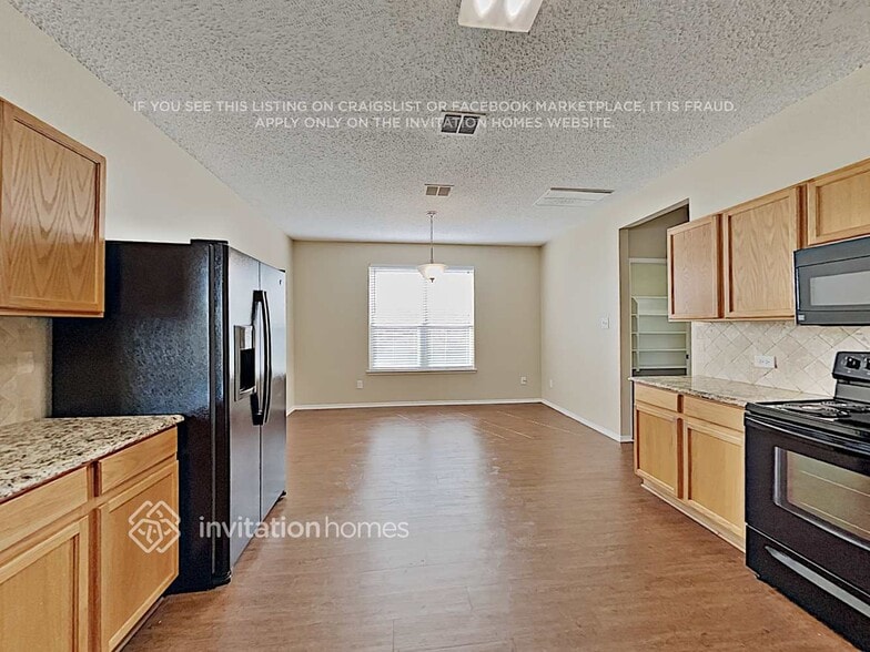 Building Photo - 2834 Clear Creek Dr