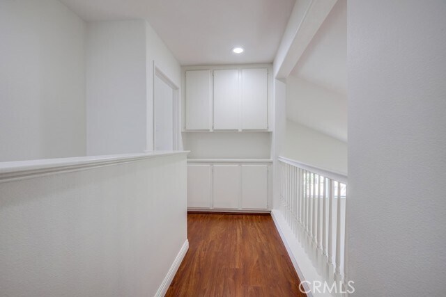 Building Photo - 321 N Riley Ct