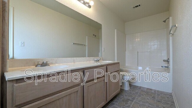 Building Photo - 4501A John David Dr