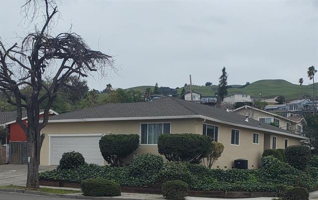 Building Photo - 3399 Burgundy Dr