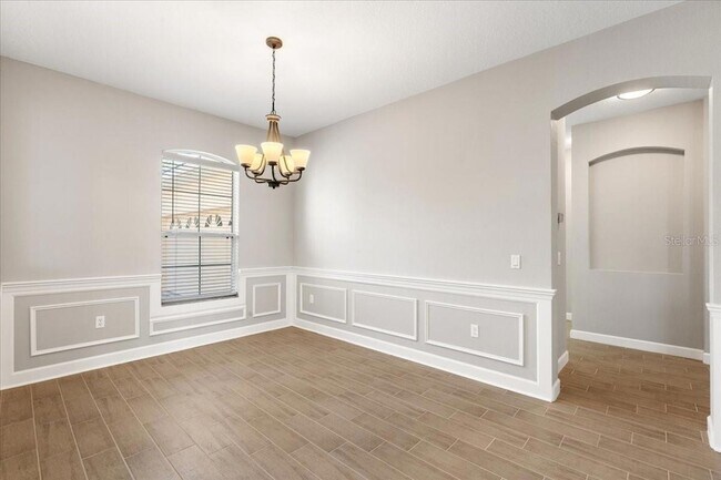 Building Photo - 2580 Channel Way