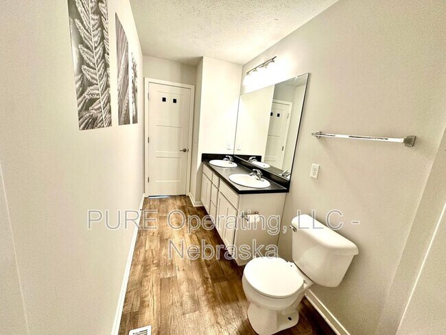 Building Photo - 5121 N 181st St