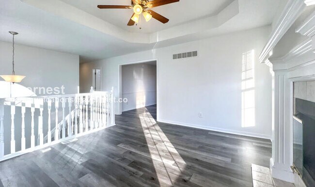 Building Photo - 1403 Rolling Dr