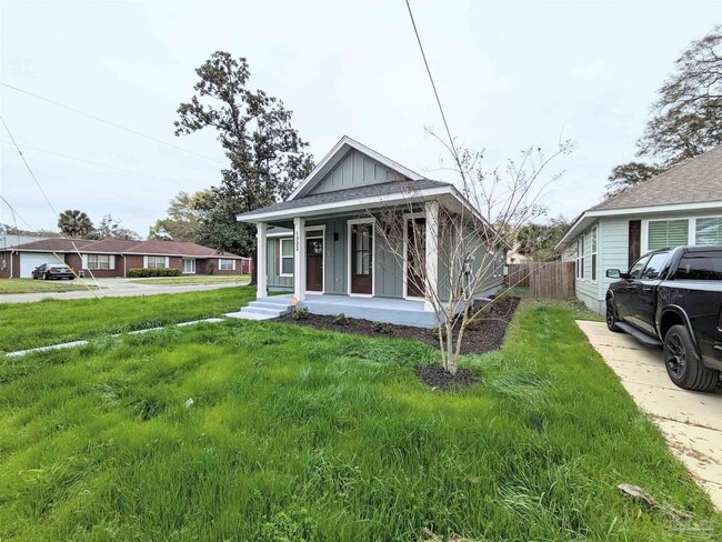 Building Photo - 1332 N 7th Ave