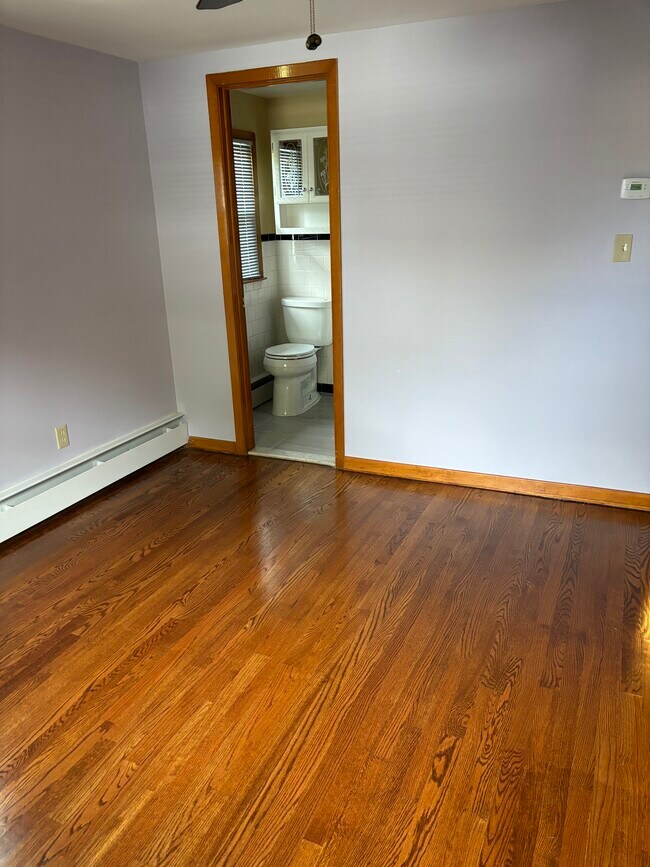 Building Photo - 1 Parksville Rd