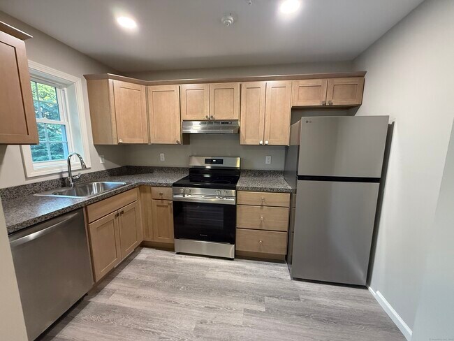 Building Photo - 145 Lantern Park Dr