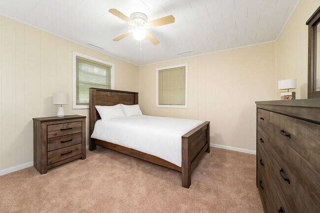 Building Photo - 234 N Hamilton St