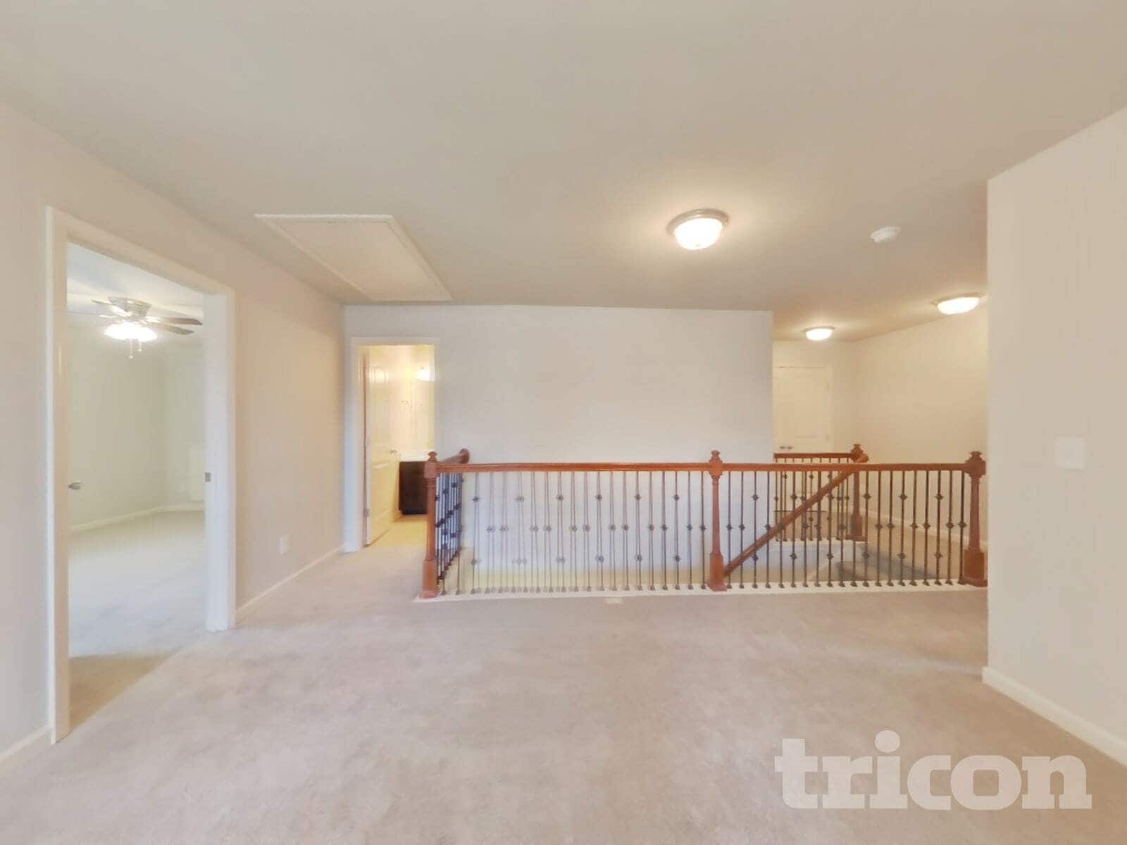 Building Photo - 3013 Alan Dr