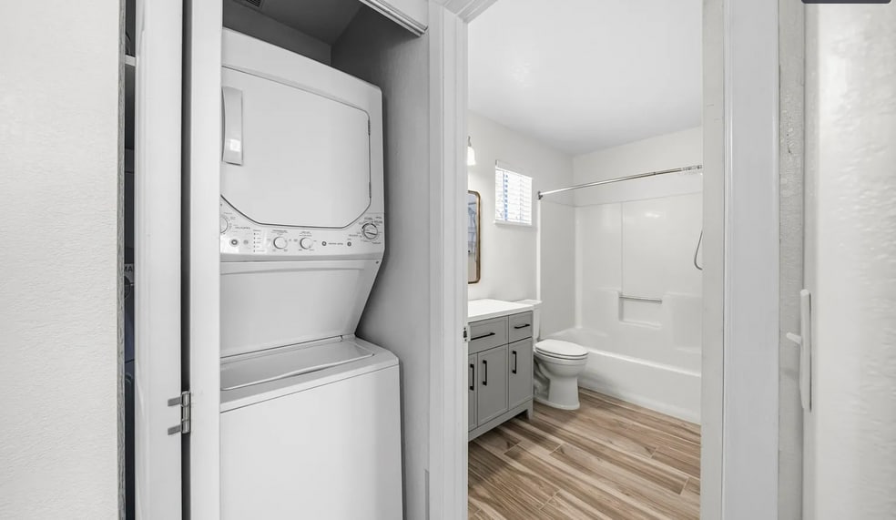 Building Photo - 2291 McCulloch Blvd N