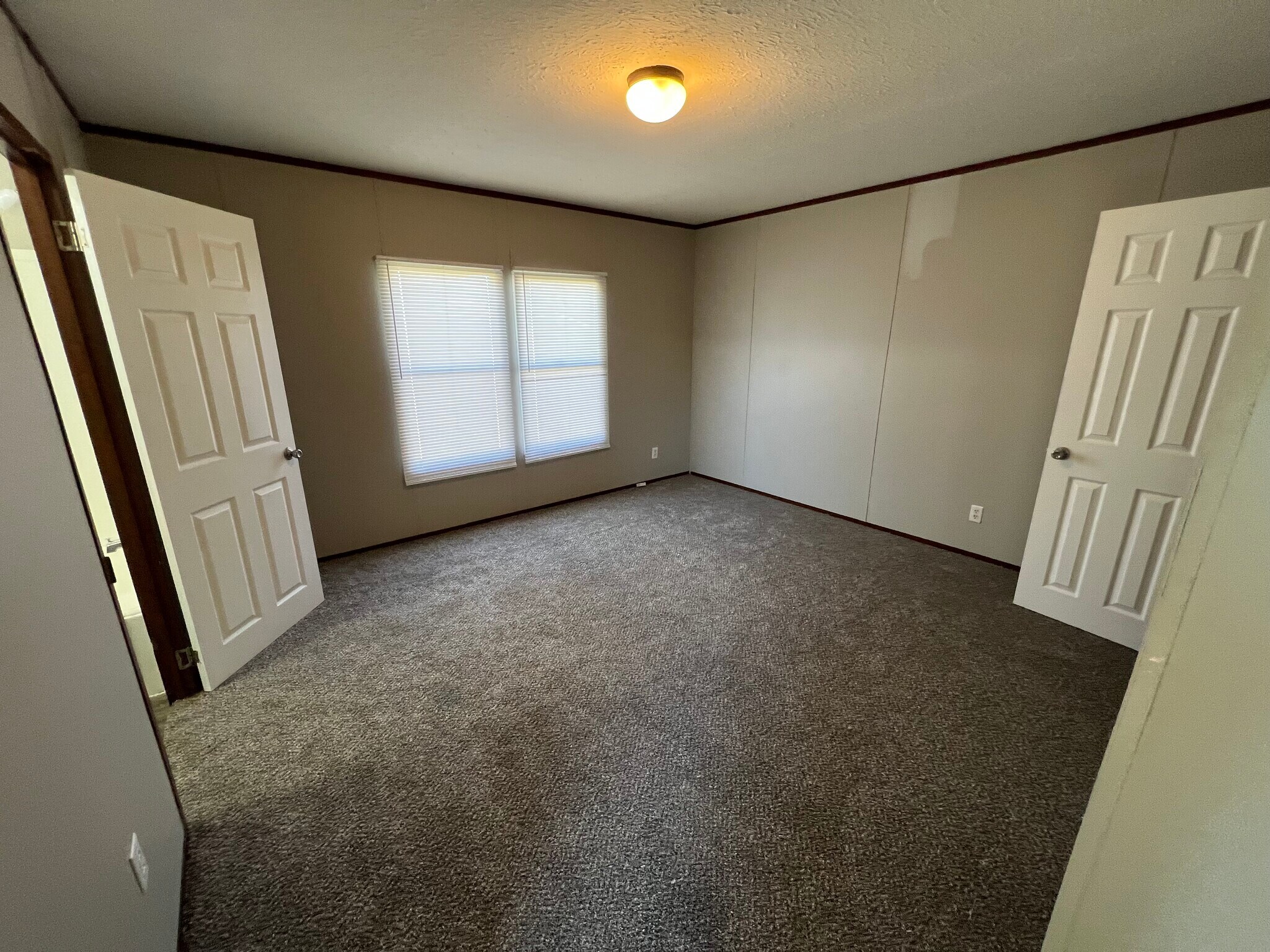 Building Photo - 66 Peach St