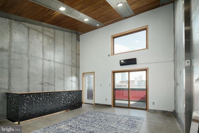 Building Photo - 2236 Alter St