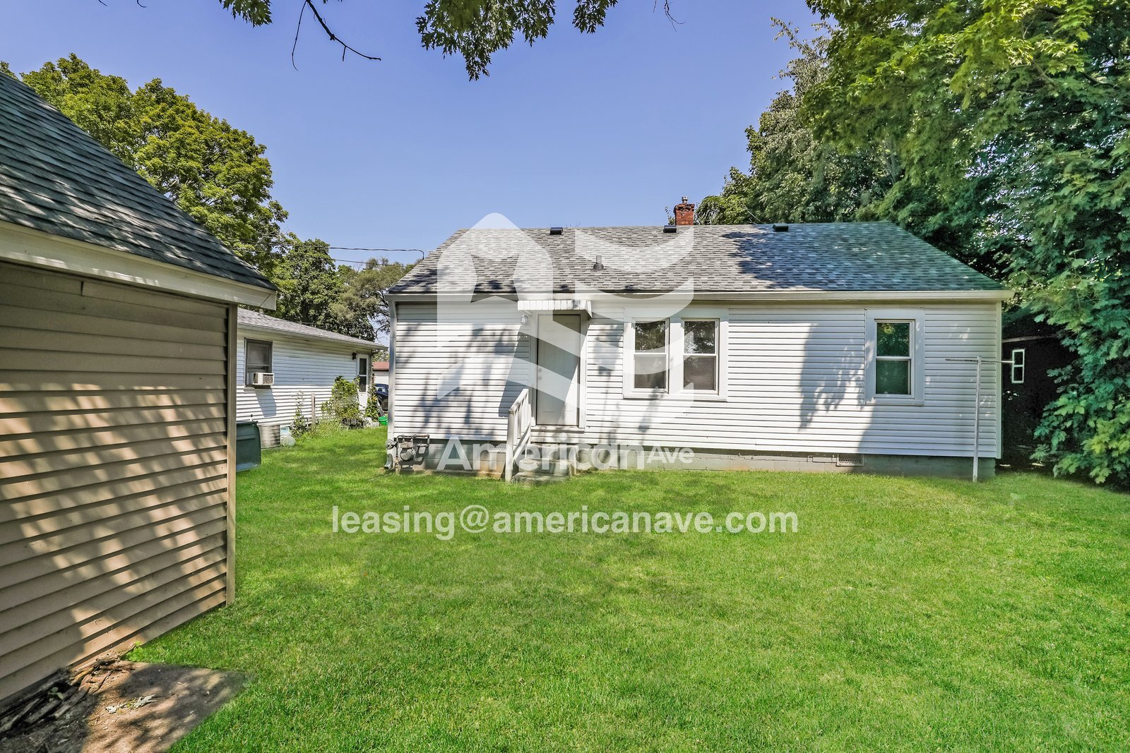 Building Photo - 609 W 33rd St